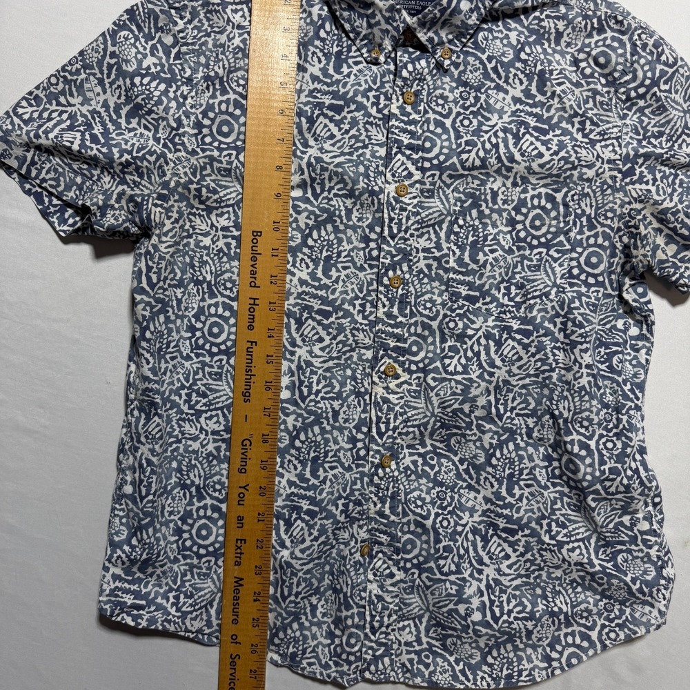 American Eagle Outfitters Short Sleeve Button Down Shirt Men's L Navy Floral - Picture 2 of 8